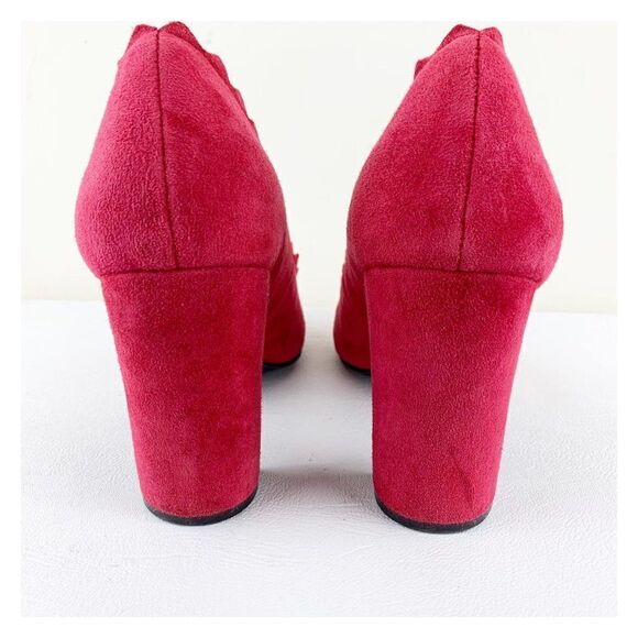 Crown Vintage Red Suede Pumps Scalloped Edges - Picture 5 of 16